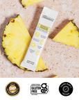 Checklist graphic listing benefits: real fruit, no added sugar, family-friendly.